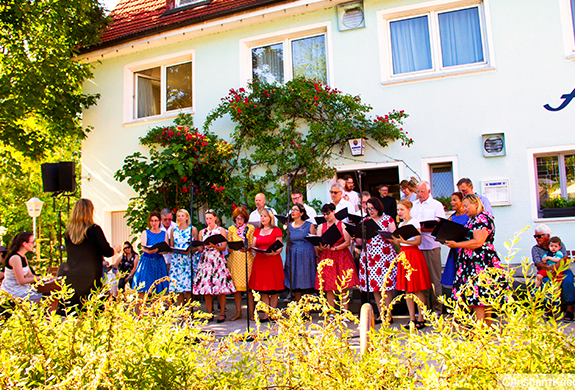 Liederkranz Weiler in den Bergen bei einem Auftritt