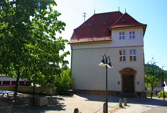 Altes Schulhaus der Grundschule Weiler in den Bergen